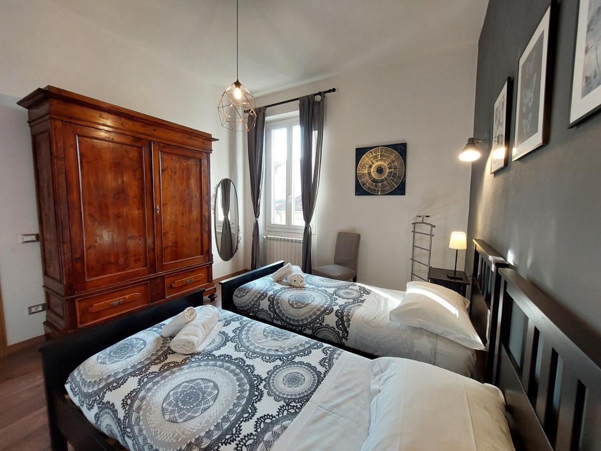 Savieri In * Florencia